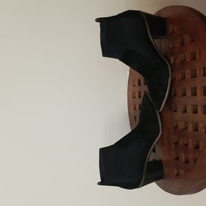 Cole Haan Maggie Bootie 8.5